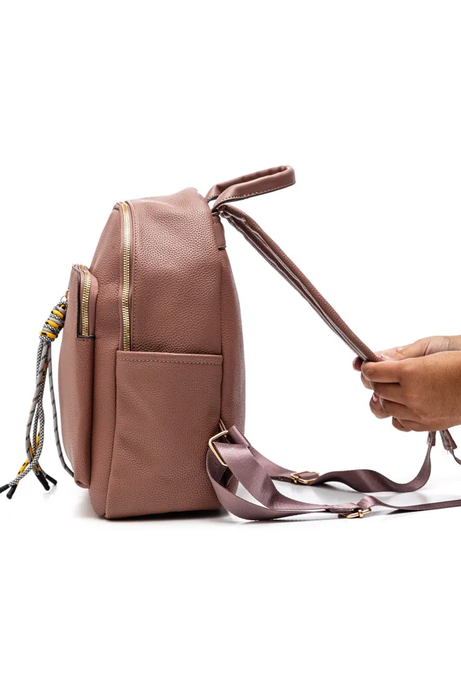 Mochila Feminina Pequena em Couro Sintético Leve Gash