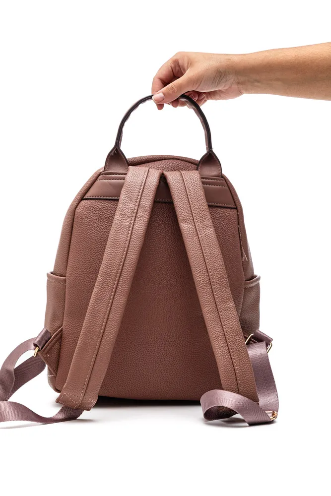 Mochila Feminina Pequena em Couro Sintético Leve Gash